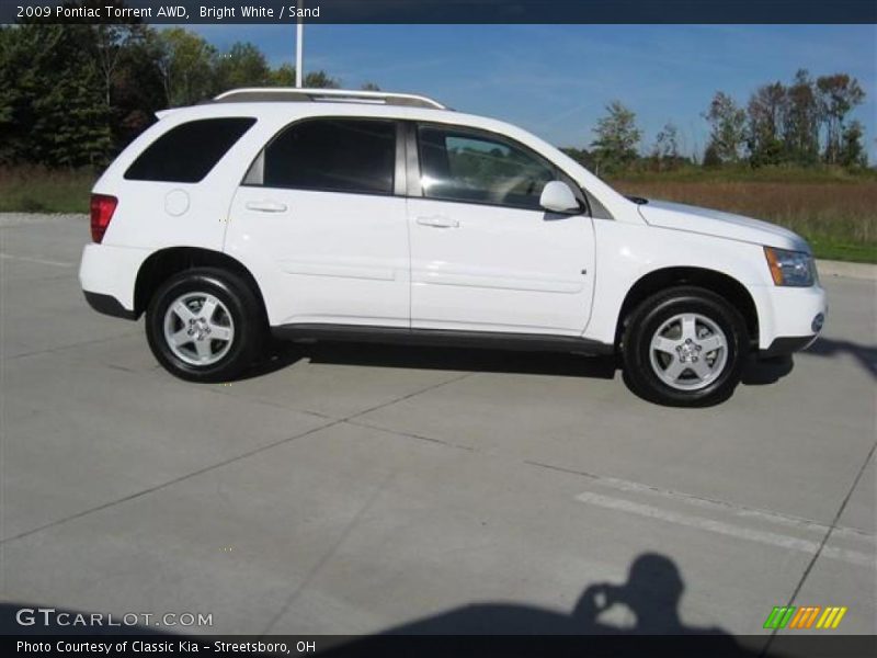Bright White / Sand 2009 Pontiac Torrent AWD