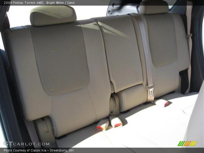 Bright White / Sand 2009 Pontiac Torrent AWD