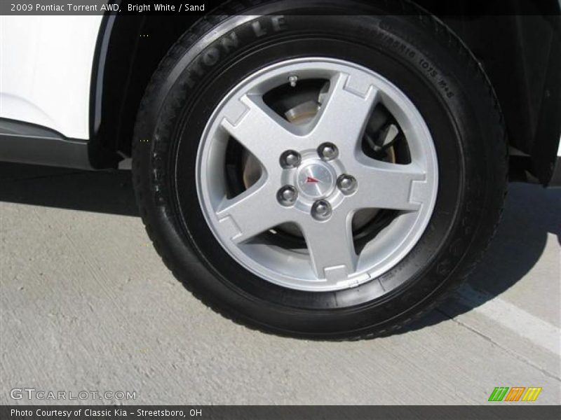 Bright White / Sand 2009 Pontiac Torrent AWD