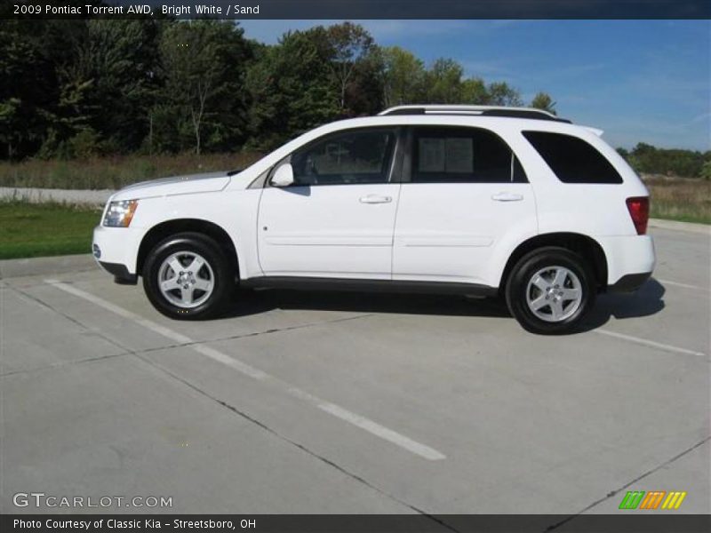 Bright White / Sand 2009 Pontiac Torrent AWD