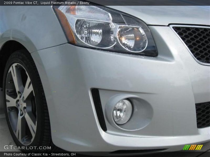 Liquid Platinum Metallic / Ebony 2009 Pontiac Vibe GT