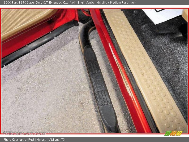 Bright Amber Metallic / Medium Parchment 2000 Ford F250 Super Duty XLT Extended Cab 4x4