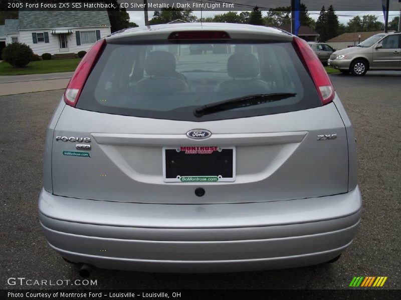 CD Silver Metallic / Dark Flint/Light Flint 2005 Ford Focus ZX5 SES Hatchback