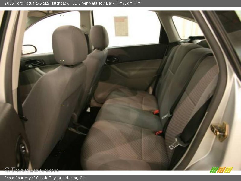 CD Silver Metallic / Dark Flint/Light Flint 2005 Ford Focus ZX5 SES Hatchback