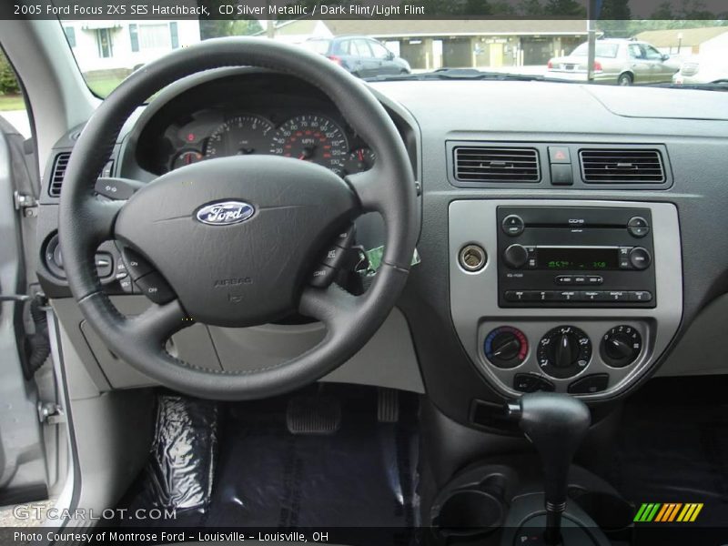 CD Silver Metallic / Dark Flint/Light Flint 2005 Ford Focus ZX5 SES Hatchback