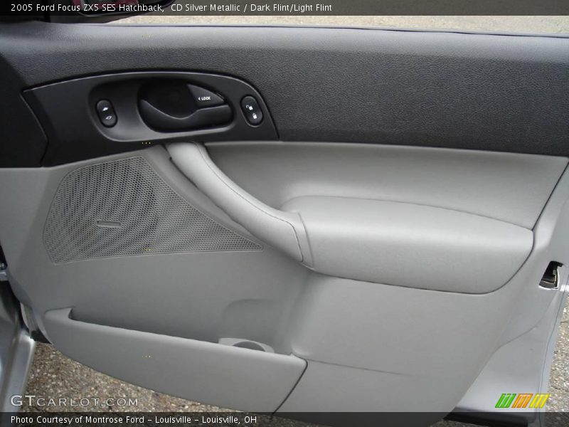 CD Silver Metallic / Dark Flint/Light Flint 2005 Ford Focus ZX5 SES Hatchback