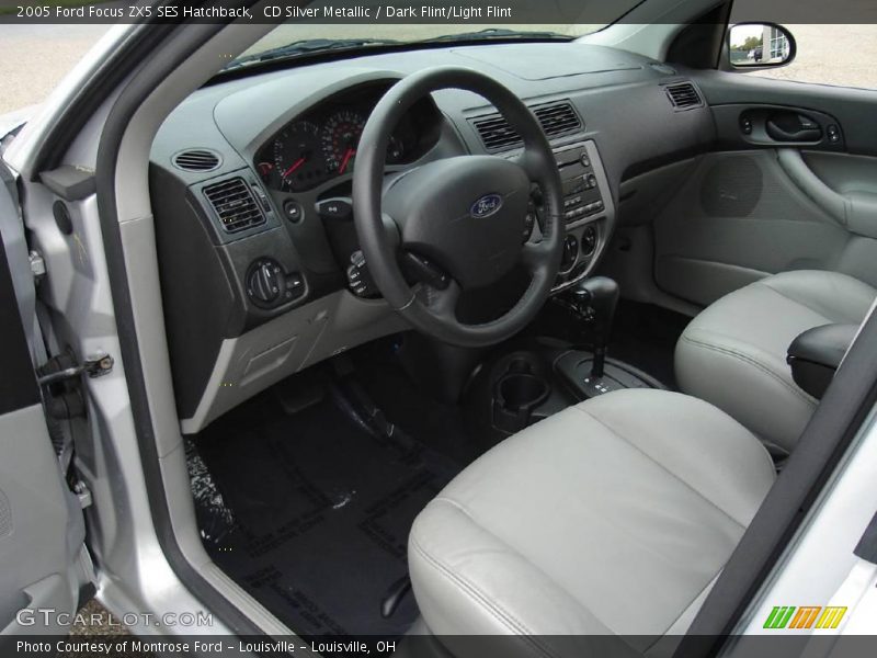 CD Silver Metallic / Dark Flint/Light Flint 2005 Ford Focus ZX5 SES Hatchback