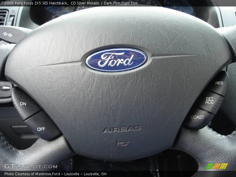 CD Silver Metallic / Dark Flint/Light Flint 2005 Ford Focus ZX5 SES Hatchback