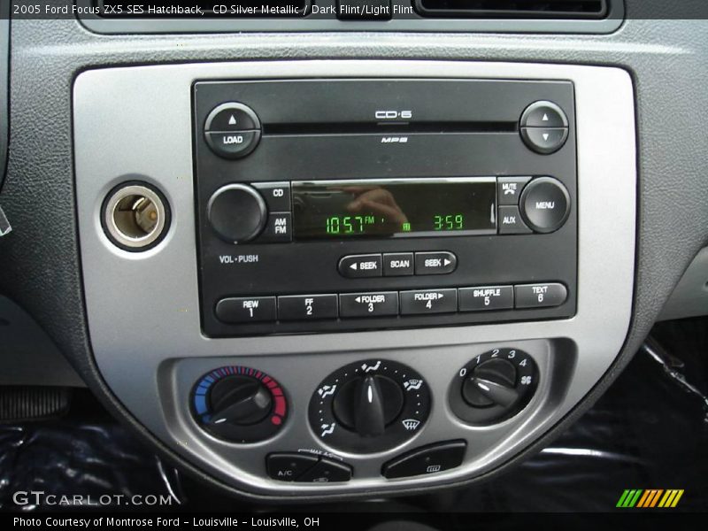 CD Silver Metallic / Dark Flint/Light Flint 2005 Ford Focus ZX5 SES Hatchback