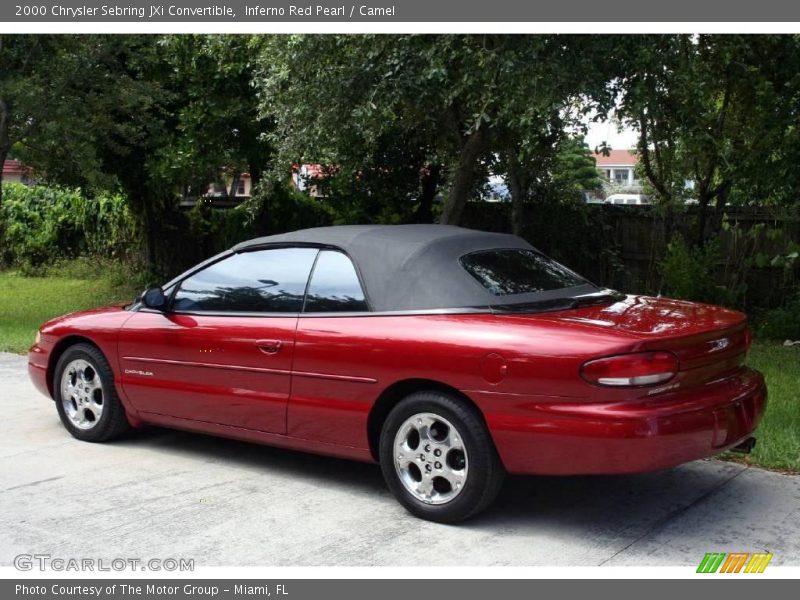 Inferno Red Pearl / Camel 2000 Chrysler Sebring JXi Convertible