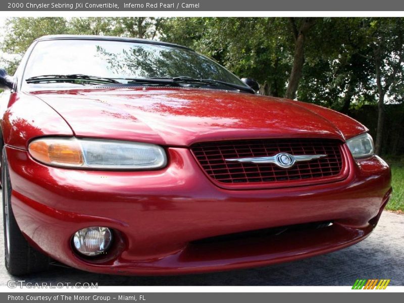 Inferno Red Pearl / Camel 2000 Chrysler Sebring JXi Convertible