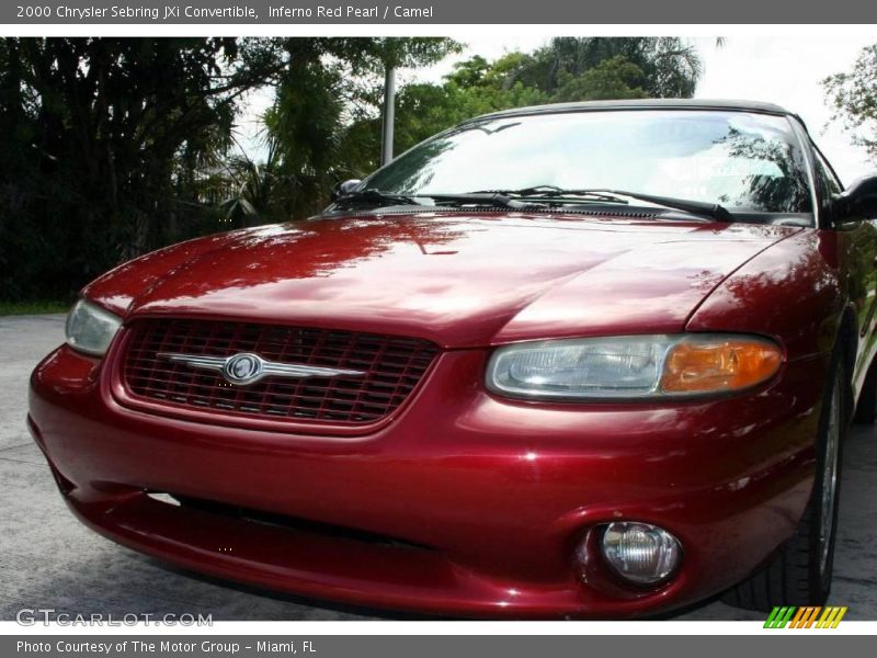 Inferno Red Pearl / Camel 2000 Chrysler Sebring JXi Convertible