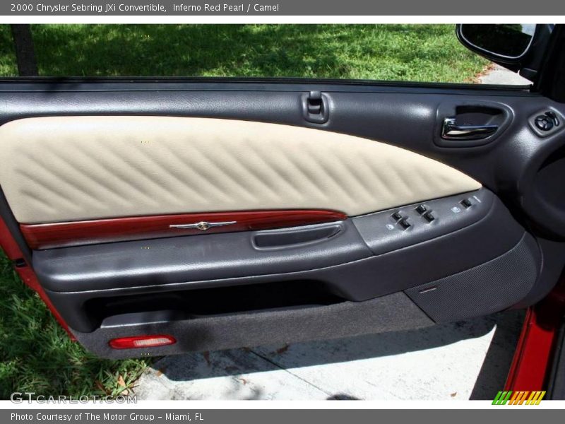 Inferno Red Pearl / Camel 2000 Chrysler Sebring JXi Convertible