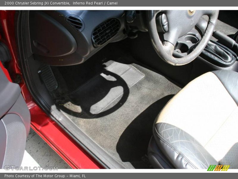 Inferno Red Pearl / Camel 2000 Chrysler Sebring JXi Convertible