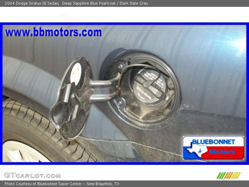 Deep Sapphire Blue Pearlcoat / Dark Slate Gray 2004 Dodge Stratus SE Sedan