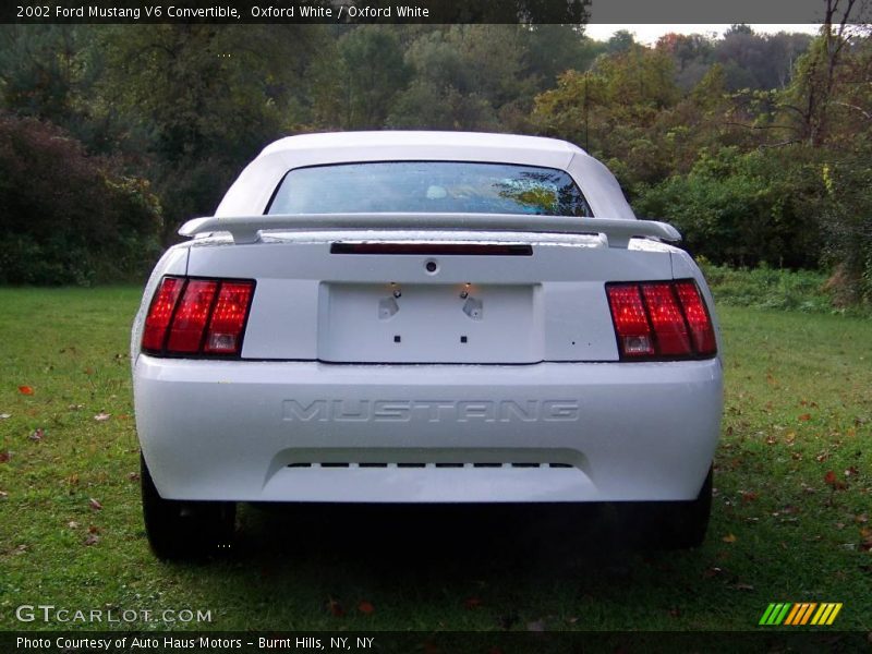 Oxford White / Oxford White 2002 Ford Mustang V6 Convertible