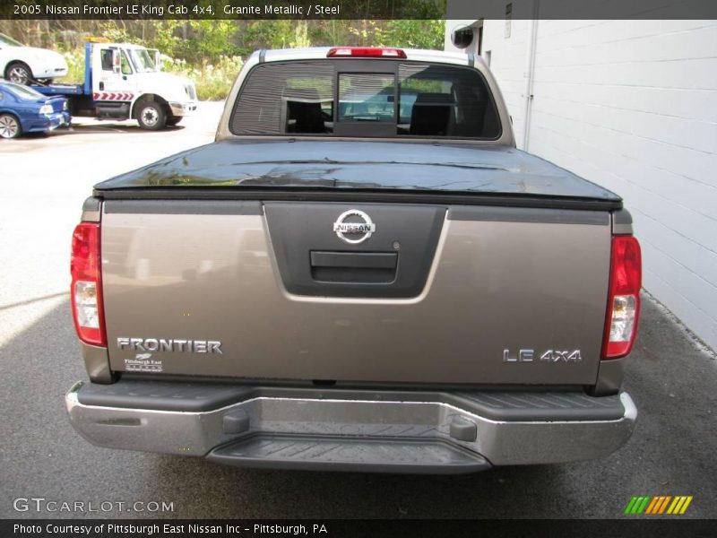 Granite Metallic / Steel 2005 Nissan Frontier LE King Cab 4x4