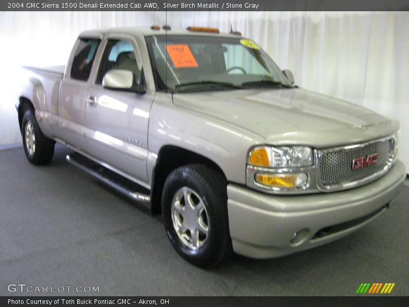 Silver Birch Metallic / Stone Gray 2004 GMC Sierra 1500 Denali Extended Cab AWD