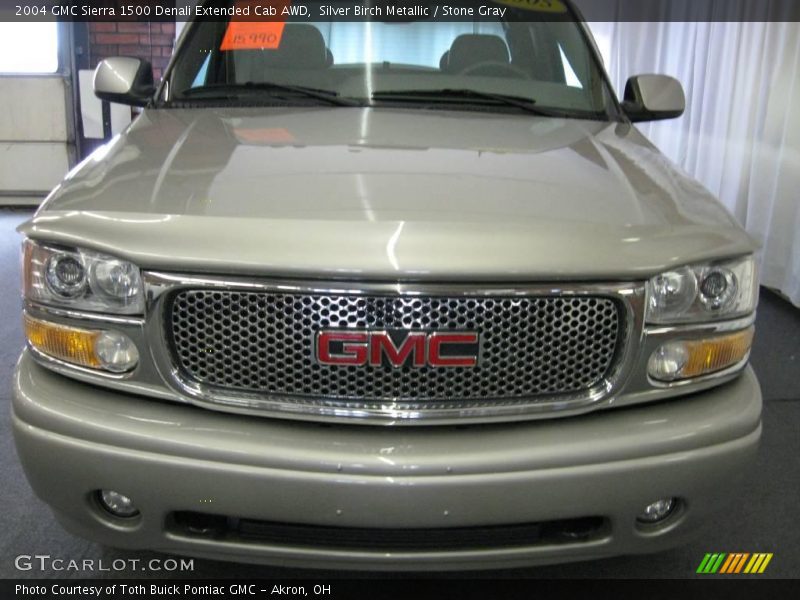 Silver Birch Metallic / Stone Gray 2004 GMC Sierra 1500 Denali Extended Cab AWD