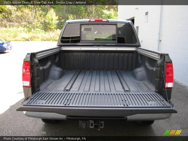 Smoke Gray / Almond 2009 Nissan Titan LE Crew Cab 4x4
