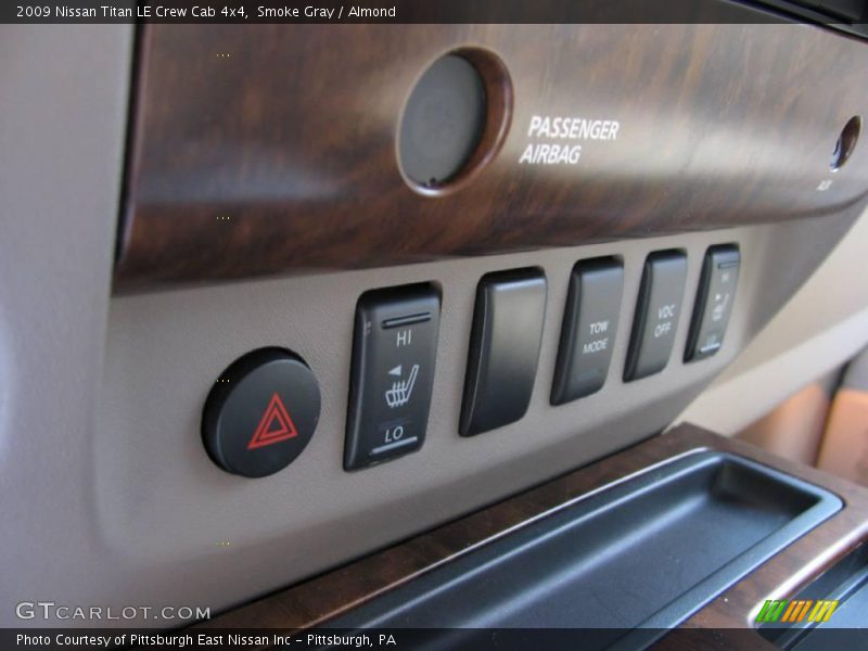 Smoke Gray / Almond 2009 Nissan Titan LE Crew Cab 4x4