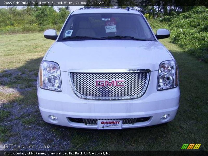 Summit White / Cocoa/Light Cashmere 2009 GMC Yukon Denali AWD