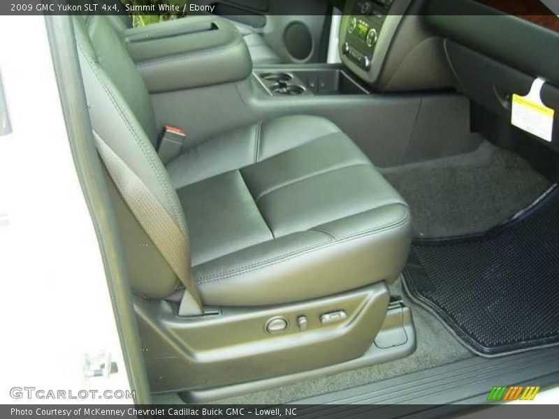 Summit White / Ebony 2009 GMC Yukon SLT 4x4