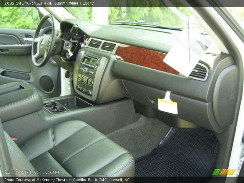 Summit White / Ebony 2009 GMC Yukon SLT 4x4