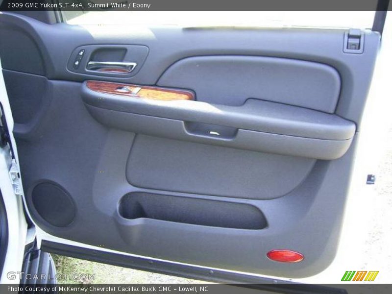 Summit White / Ebony 2009 GMC Yukon SLT 4x4