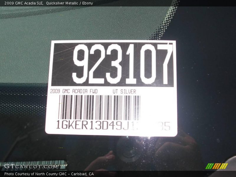 Quicksilver Metallic / Ebony 2009 GMC Acadia SLE
