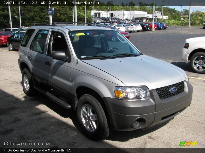 Silver Metallic / Medium/Dark Flint 2007 Ford Escape XLS 4WD