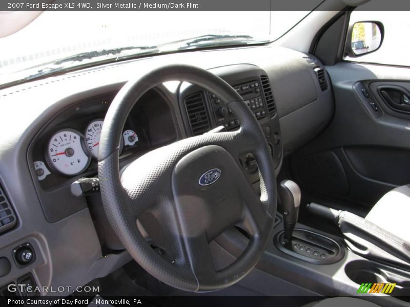 Silver Metallic / Medium/Dark Flint 2007 Ford Escape XLS 4WD