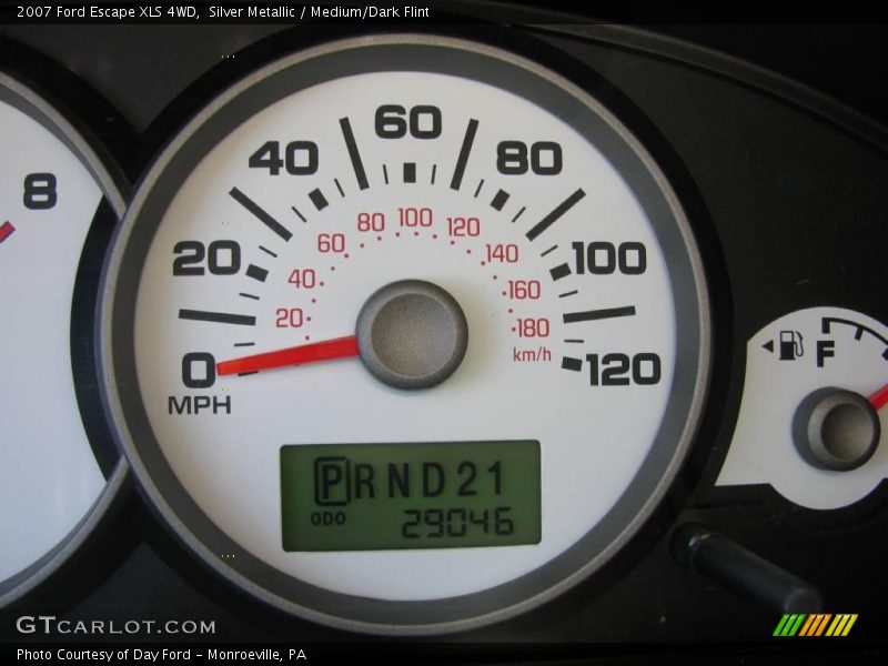 Silver Metallic / Medium/Dark Flint 2007 Ford Escape XLS 4WD