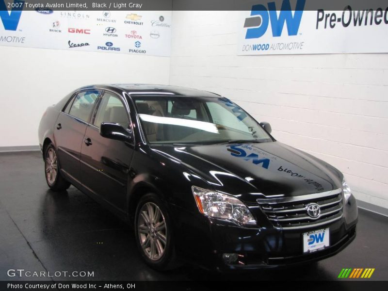 Black / Light Gray 2007 Toyota Avalon Limited