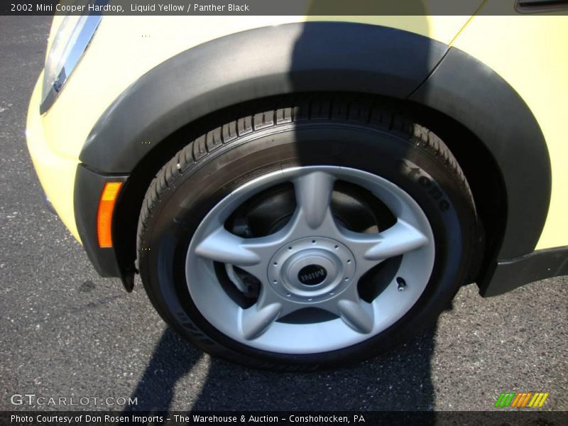 Liquid Yellow / Panther Black 2002 Mini Cooper Hardtop