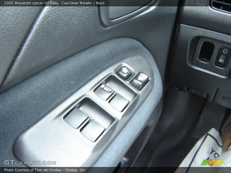 Cool Silver Metallic / Black 2005 Mitsubishi Lancer OZ Rally