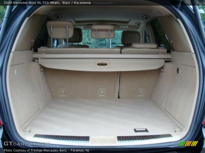 Black / Macadamia 2008 Mercedes-Benz ML 550 4Matic
