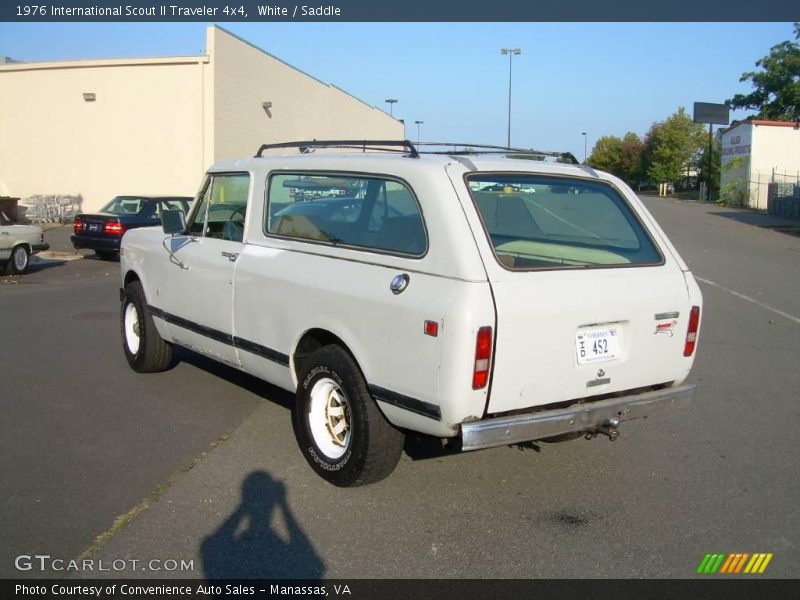 White / Saddle 1976 International Scout II Traveler 4x4