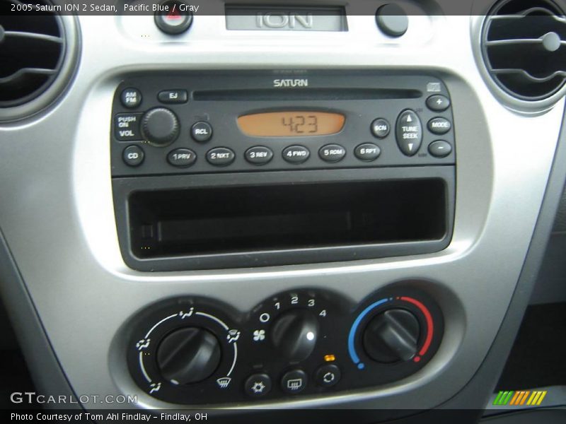 Pacific Blue / Gray 2005 Saturn ION 2 Sedan