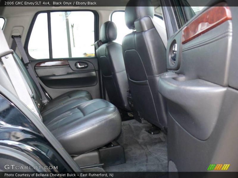 Black Onyx / Ebony Black 2006 GMC Envoy SLT 4x4