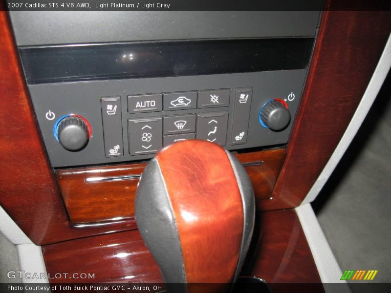 Light Platinum / Light Gray 2007 Cadillac STS 4 V6 AWD