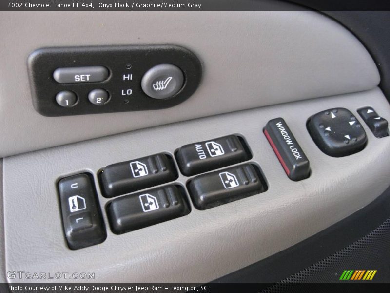Onyx Black / Graphite/Medium Gray 2002 Chevrolet Tahoe LT 4x4