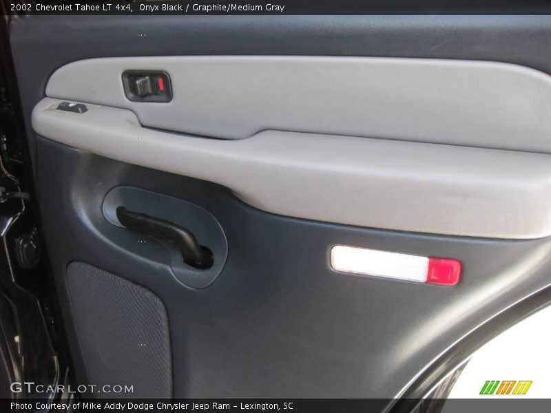 Onyx Black / Graphite/Medium Gray 2002 Chevrolet Tahoe LT 4x4