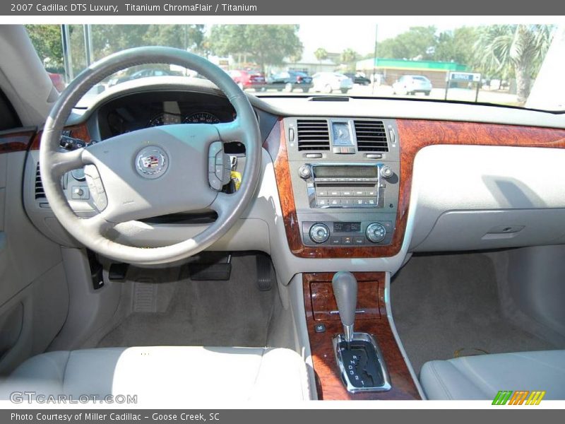 Titanium ChromaFlair / Titanium 2007 Cadillac DTS Luxury