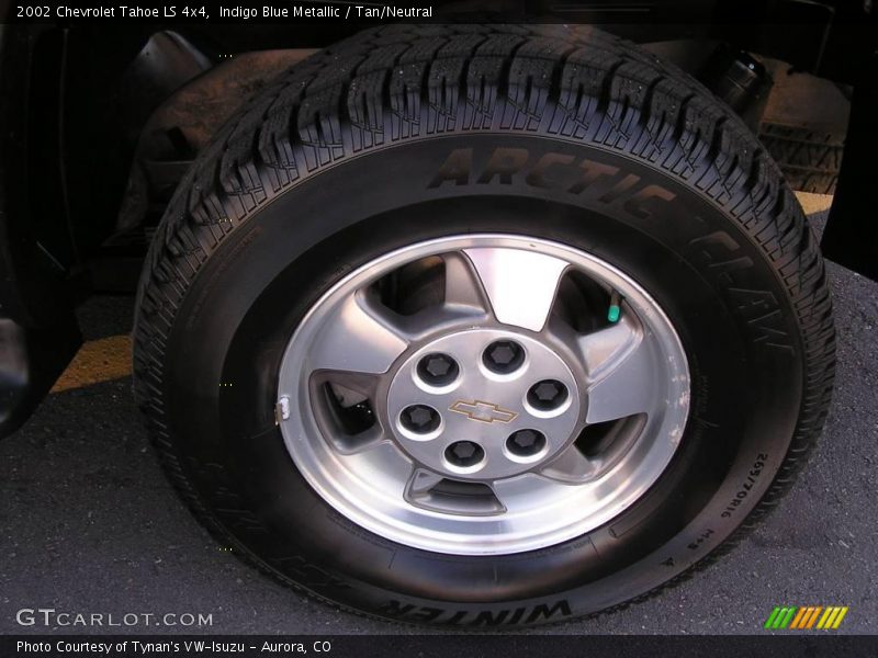 Indigo Blue Metallic / Tan/Neutral 2002 Chevrolet Tahoe LS 4x4