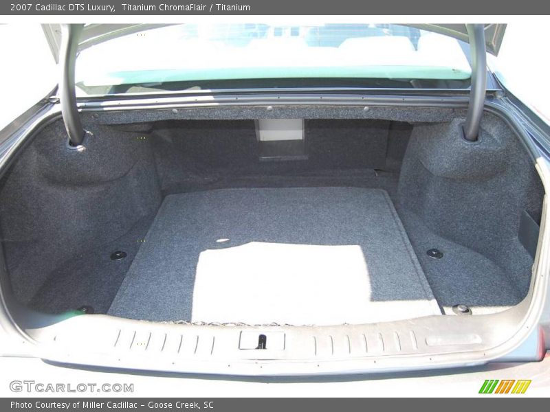 Titanium ChromaFlair / Titanium 2007 Cadillac DTS Luxury