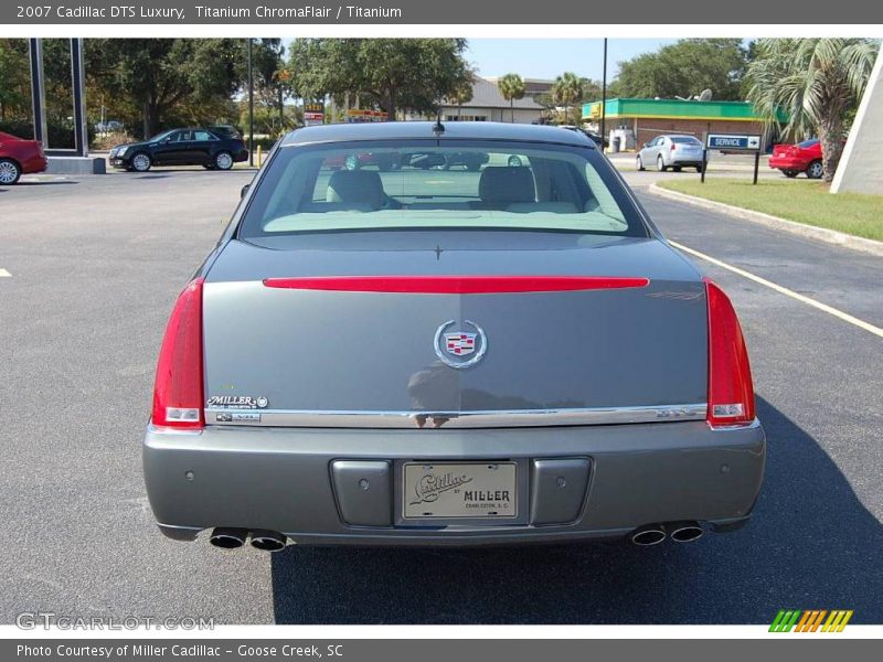 Titanium ChromaFlair / Titanium 2007 Cadillac DTS Luxury