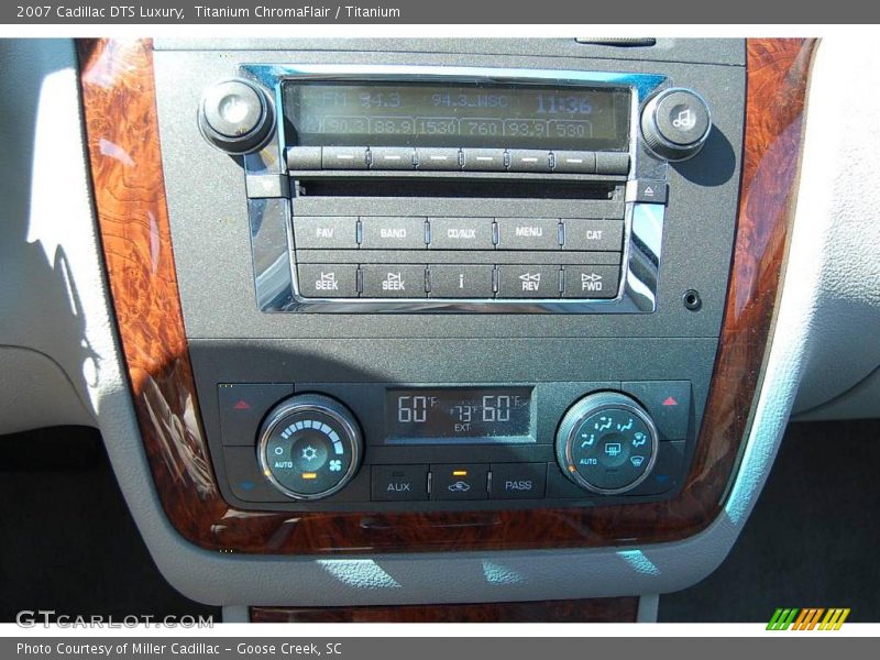 Titanium ChromaFlair / Titanium 2007 Cadillac DTS Luxury