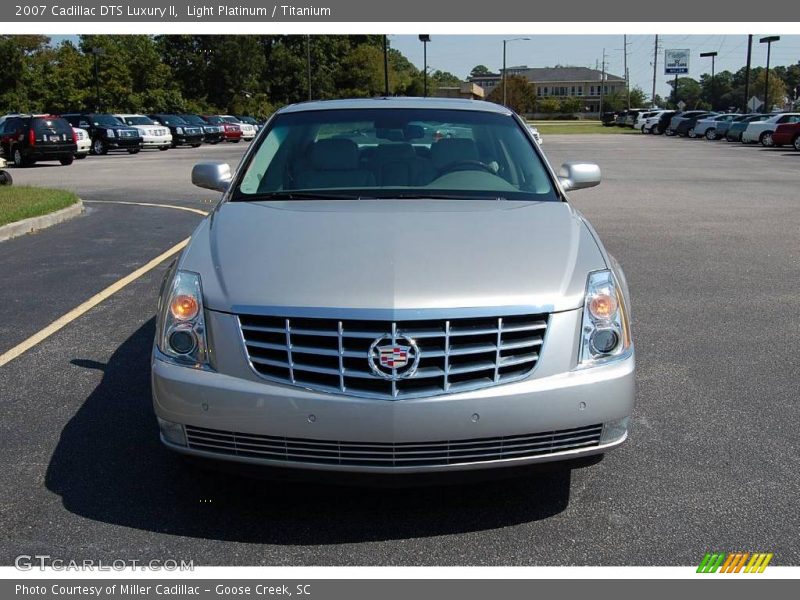 Light Platinum / Titanium 2007 Cadillac DTS Luxury II
