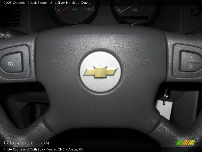 Ultra Silver Metallic / Gray 2005 Chevrolet Cobalt Sedan